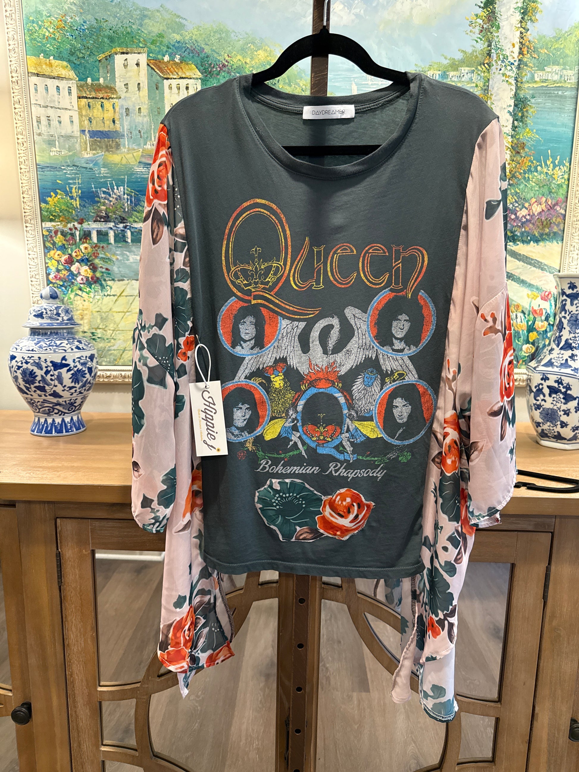 Roper Band Tee Queen
