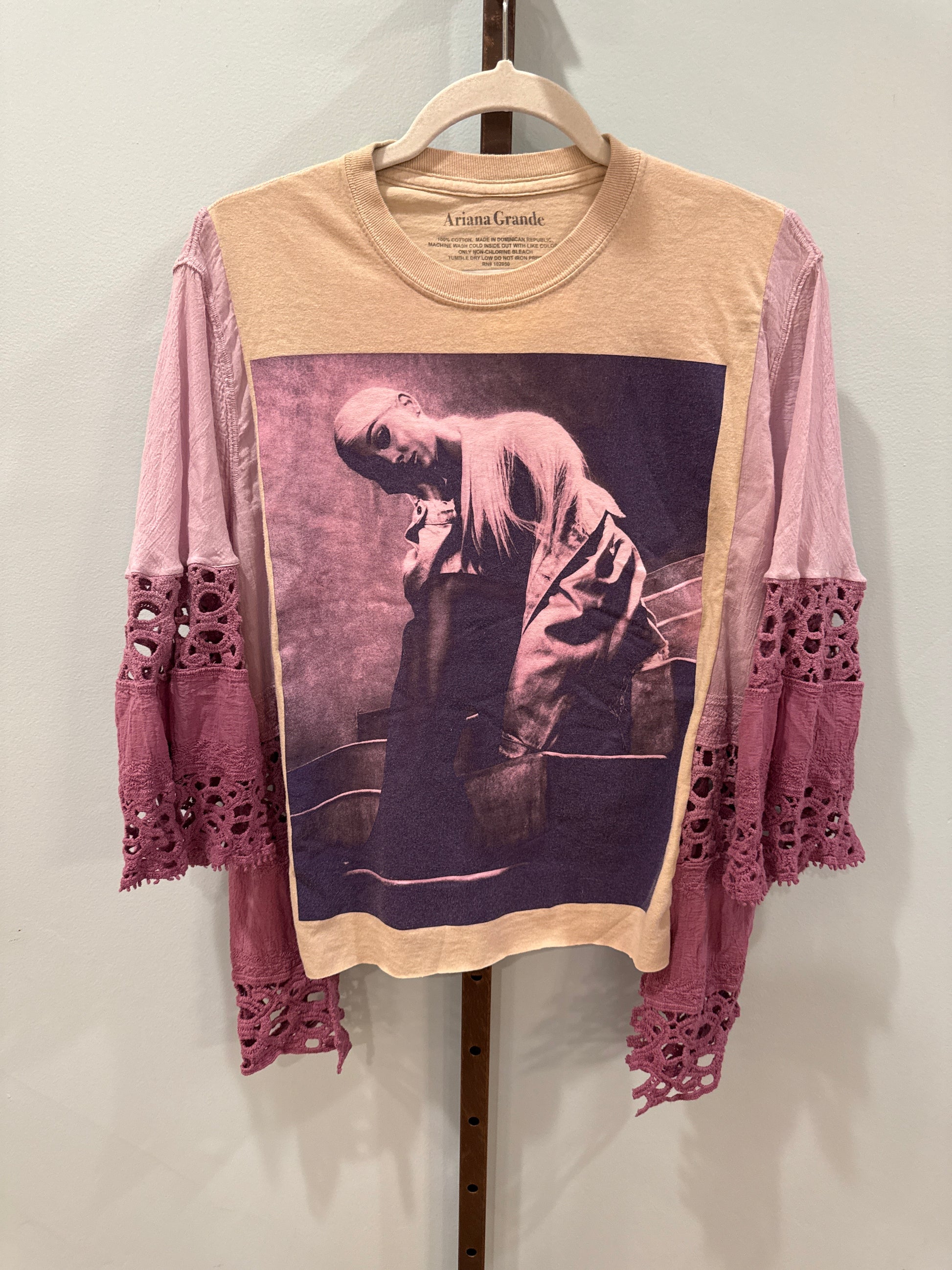 Roper Band Tee Ariana Grande